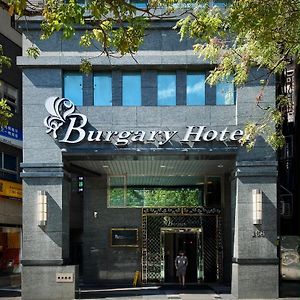 Burgary Hotel