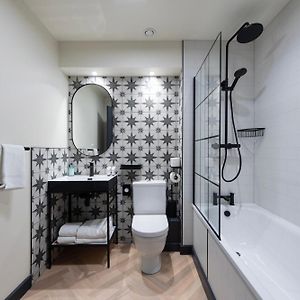 Habitación con Cama King